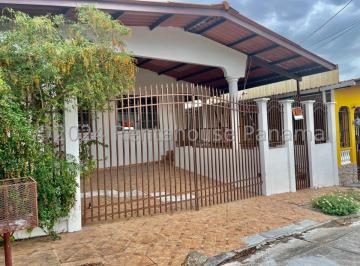 Casa de 3 habitaciones, San Miguelito · Venta de Casa en Brisas del Golf
