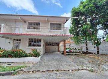 Casa de 3 habitaciones, Panamá · Alquiler de Casa en Parque Lefevre