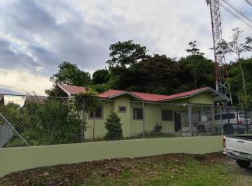 Casa · 600m² · 2 Recámaras · 1 Estacionamientos · Alquiler de Casa en Boquete Vacia