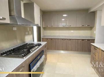 Apartamento de 3 habitaciones, Panamá · Apartamento en Venta en Costa del Este de 224 m²
