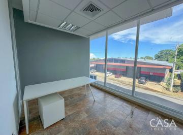 Oficina comercial , David · Oficina en Venta en Santa Cruz Business Tower, David, Chiriquí – Seguridad 24/7, Estacionamiento