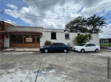 Casa de 3 habitaciones, Panamá · Venta Casa Urb Praderas del Rocio
