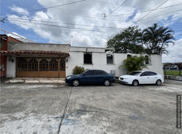 Casa de 3 habitaciones, Panamá · Venta Casa Urb Praderas del Rocio