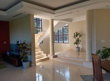 Casa Venta 1300m² de 4 habitaciones · Venta de Casa Las Cumbres