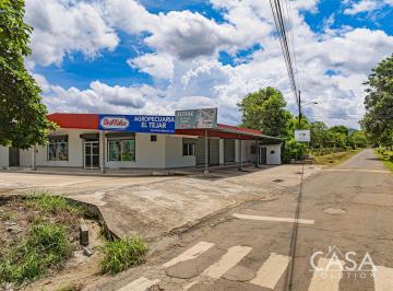 Local comercial , David · Propiedad Comercial de Uso Mixto con Locales Comerciales, Oficinas y Apartamento en San Pablo