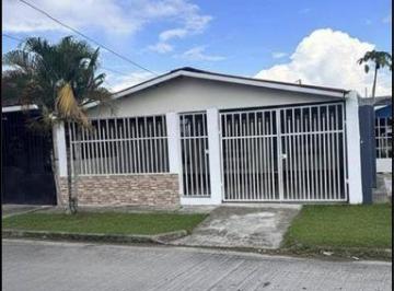 Casa · 138m² · 3 Recámaras · 1 Estacionamientos · Se Vende Casa en Urbanización Buenavista