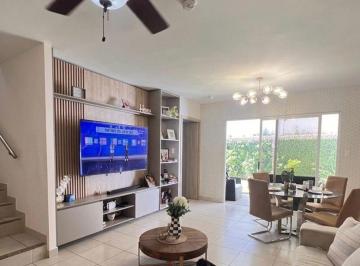 Casa de 3 habitaciones, San Miguelito · Venta Casa Brisas del Golf Amoblada
