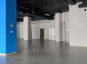 Local comercial , Panamá · El Dorado: Planta Baja – Local Comercial Frente a Calle