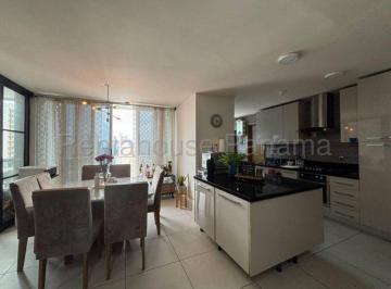 Apartamento de 2 habitaciones, Panamá · Venta de Apartamento en Obarrio