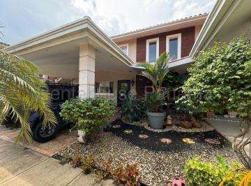 Casa de 3 habitaciones, San Miguelito · Venta de Casa en Brisas del Golf Dcd27 - 1168
