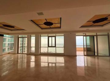 Apartamento · 306m² · 3 Recámaras · 2 Estacionamientos · Apartamento en Venta en Punta Pacifica | 3 Recámaras + Sala Familiar
