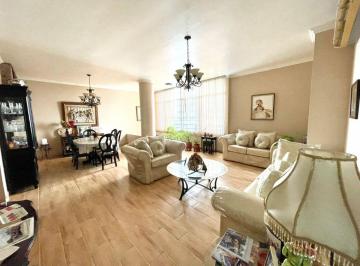 Apartamento de 3 habitaciones, Panamá · Venta Céntrico Apartamento Familiar