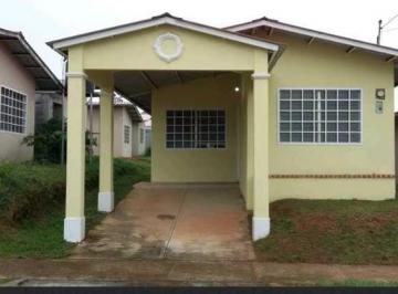 Casa · 107m² · 3 Recámaras · 1 Estacionamientos · Alquilo Casa en Arraijan Barriada El Palmar