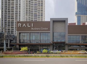 Oficina comercial · 22m² · 1 Recámara · 29 Estacionamientos · Alquiler de Oficinas en Av Balboa
