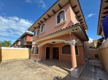 Casa · 323m² · 4 Recámaras · 2 Estacionamientos · Casa Unifamiliar en Costa Sur – PH El Doral en Venta - Lh