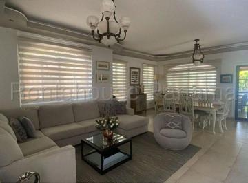 Casa de 3 habitaciones, Panamá · Alquiler de Casa en Clayton