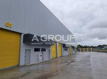 Bodega-Galpón-Depósito · 212m² · 2 Estacionamientos · Bodega - Juan Díaz - Se Alquila Bodega