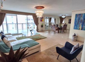 Apartamento de 3 habitaciones, Panamá · Ritz. 294 m 3r 3.5b Den Cbs 2est $275,000
