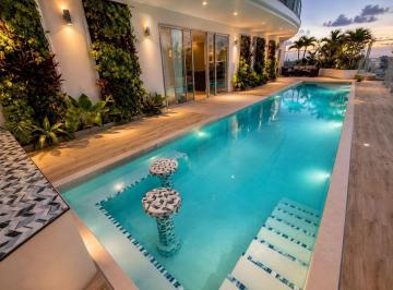 Apartamento · 985m² · 4 Recámaras · 5 Estacionamientos · Alquiler Penthouse Punta Pacifica 985 m² Amoblado y Piscina Mld