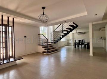 Casa de 4 habitaciones, Panamá · Casa en Albrook Green Valley en Venta