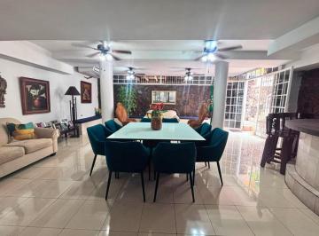Casa · 426m² · 4 Recámaras · 2 Estacionamientos · Venta de Casa en Hato Pintado (8)