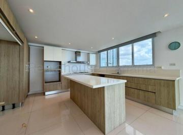 Apartamento de 3 habitaciones, Panamá · Venta de Apartamento en Coco del Mar