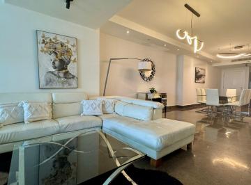 Apartamento · 168m² · 2 Recámaras · 2 Estacionamientos · Se Alquila en PH Yoo - Av Balboa - Vista Al Mar - Amoblado