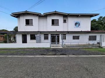 Local comercial · 550m² · 6 Recámaras · 4 Estacionamientos · Venta de Local Comercial de Dos Pisos en Downtown, La Chorrera