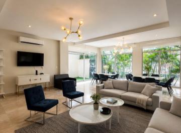 Casa · 306m² · 4 Recámaras · 1 Estacionamientos · Vendo Villa Coronado Coral Residences