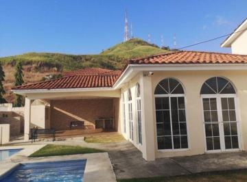 Casa de 4 habitaciones, Panamá · Venta Casa Altos de Panamá