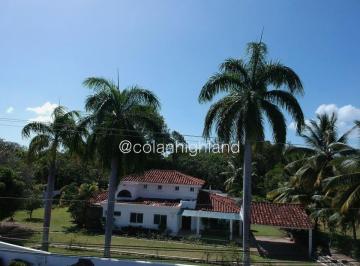 Casa de 3 habitaciones, Chame · Se Vende Casa con Piscina en El Club de Golf de Coronado