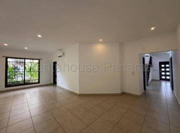 Casa de 4 habitaciones, Panamá · Vendo Casa en Clayton