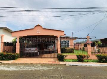 Casa de 4 habitaciones, Panamá · Venta de Casa en Milla 8