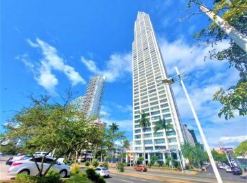 Apartamento de 2 habitaciones, Panamá · Apartamento en Venta en PH Rivage Av Balboa 150 m²