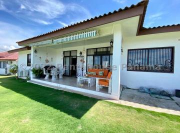 Casa de 3 habitaciones, Playas · Se Vende Casa en Cocle Cur25 - 1445