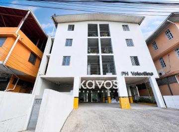 Edificio · 1350m² · 18 Recámaras · 12 Estacionamientos · Edificio en Venta con 9 Apartamentos Renovados + 2 Locales Comerciales