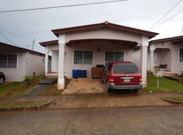 Casa de 3 habitaciones, Arraiján · Venta Casa en Arraiján - Urbanización Brisas del Golf (Bnsc)