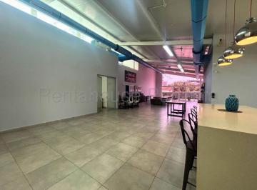 Casa de 4 habitaciones, Panamá · Casa en Coco del Mar Casa Comercial en Alquiler