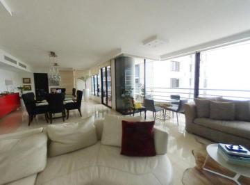 Apartamento de 3 habitaciones, Panamá · Apartamento en Av Balboa PH Los Delfines en Venta