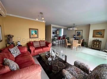 Apartamento de 3 habitaciones, Panamá · Vendo Apartamento en San Francisco