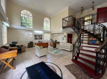 Casa de 4 habitaciones, Panamá · Venta de Casa en Ancon