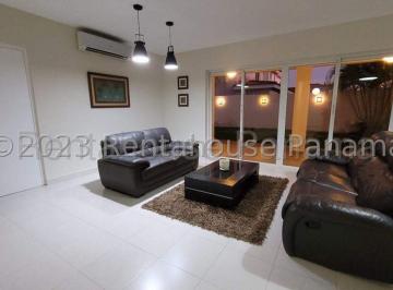Casa de 3 habitaciones, Panamá · Venta Casa en Versalles Ih