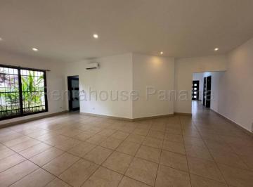 Casa de 4 habitaciones, Panamá · Venta Casa Clayton