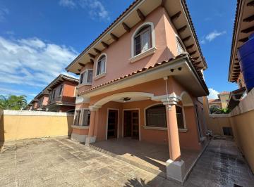 Casa · 323m² · 4 Recámaras · 3 Estacionamientos · Casa en Venta PH Residencial El Doral - Costa Sur