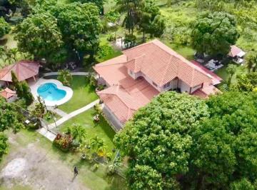 Casa de 5 habitaciones, Chame · Casa de Familiar con Piscina