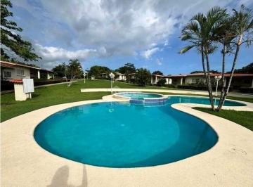 Casa · 3 Recámaras · 2 Estacionamientos · Alquiler de Hermosa Casa en Las Lajas Coronado con Area Social