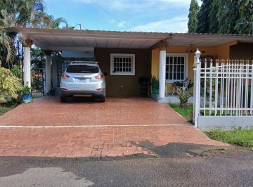 Casa de 3 habitaciones, Chitré · Se Vende Hermosa Casa Grande en Chitré