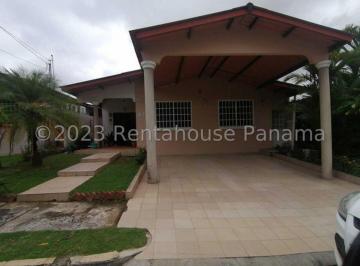 Casa de 4 habitaciones, San Miguelito · Casa en Venta Brisas del Golf 27 Mm1653