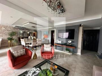 Apartamento · 207m² · 3 Recámaras · 2 Estacionamientos · Se Vende Apartamento en PH Vista Obarrio