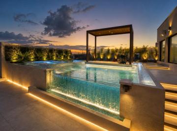 Apartamento · 685m² · 4 Recámaras · 3 Estacionamientos · Venta Penthouse Ocean Reef Islands Gacebo y Piscina Privada Mld